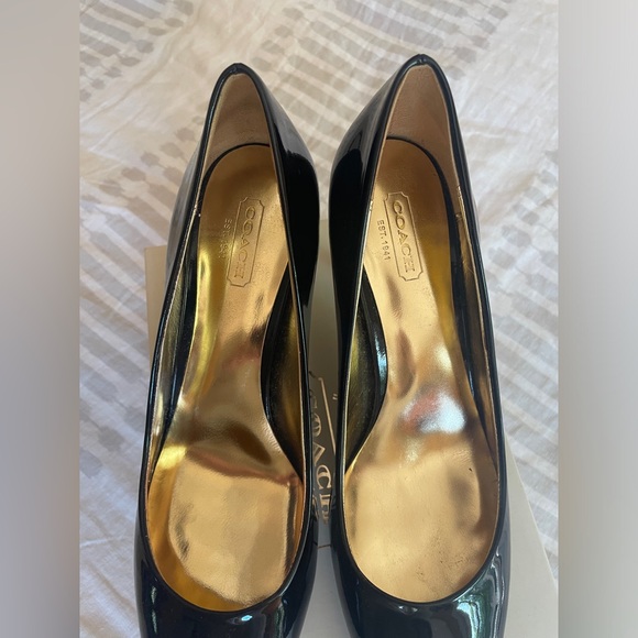 Coach Patent Leather Heels like new in box 7.5 - Picture 2 of 6